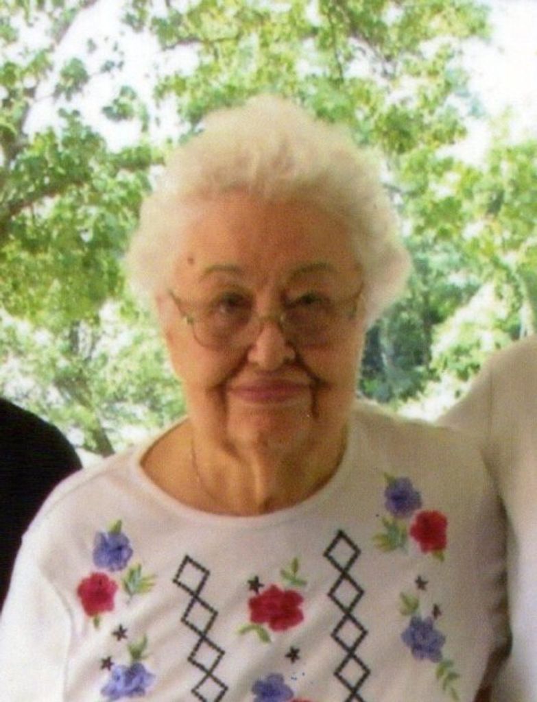 Marilyn M Mitchell