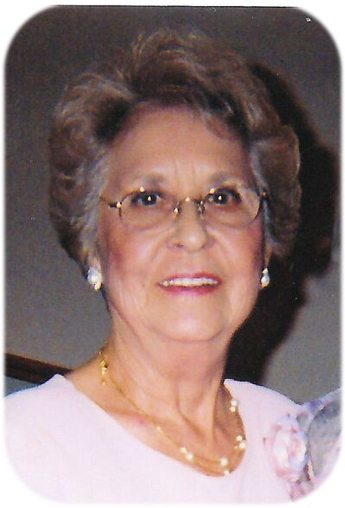 Elsa C Real Profile Photo