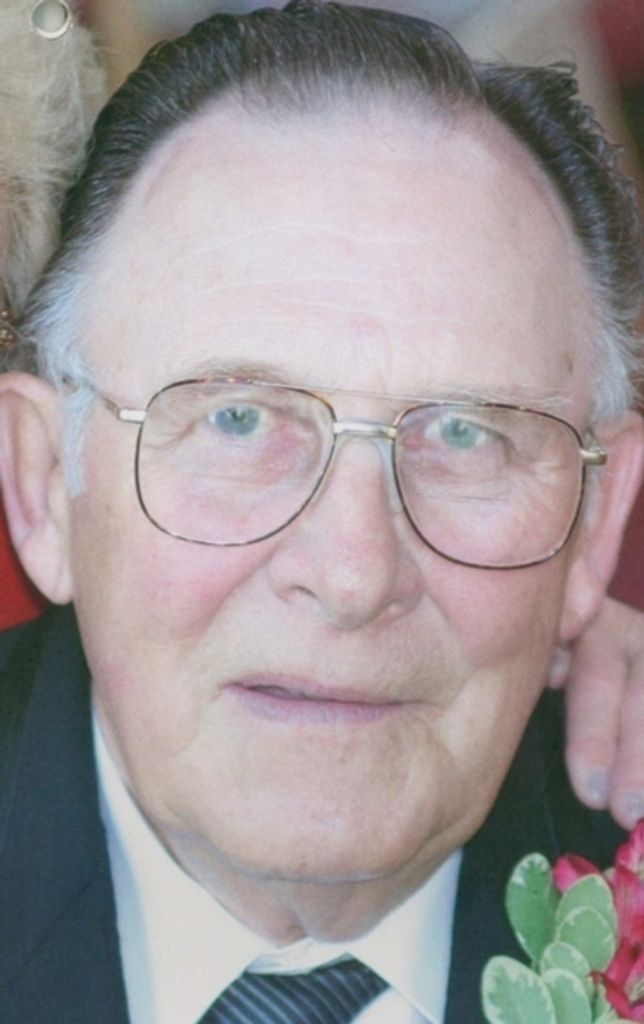 Arnold Anderson Profile Photo