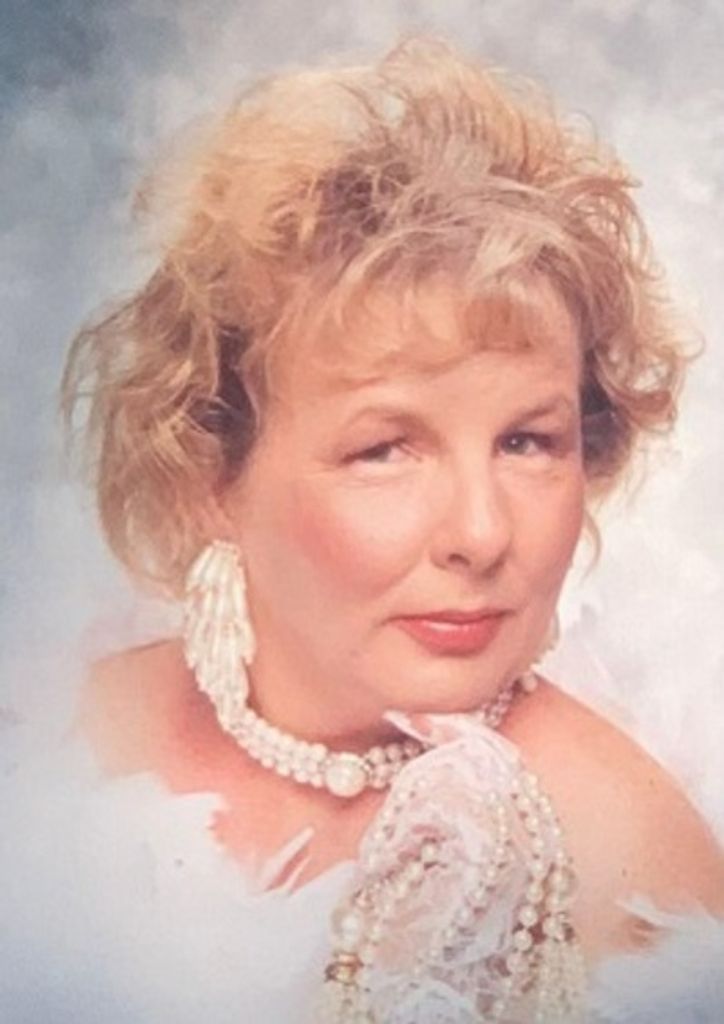 Louise Niendorf Profile Photo