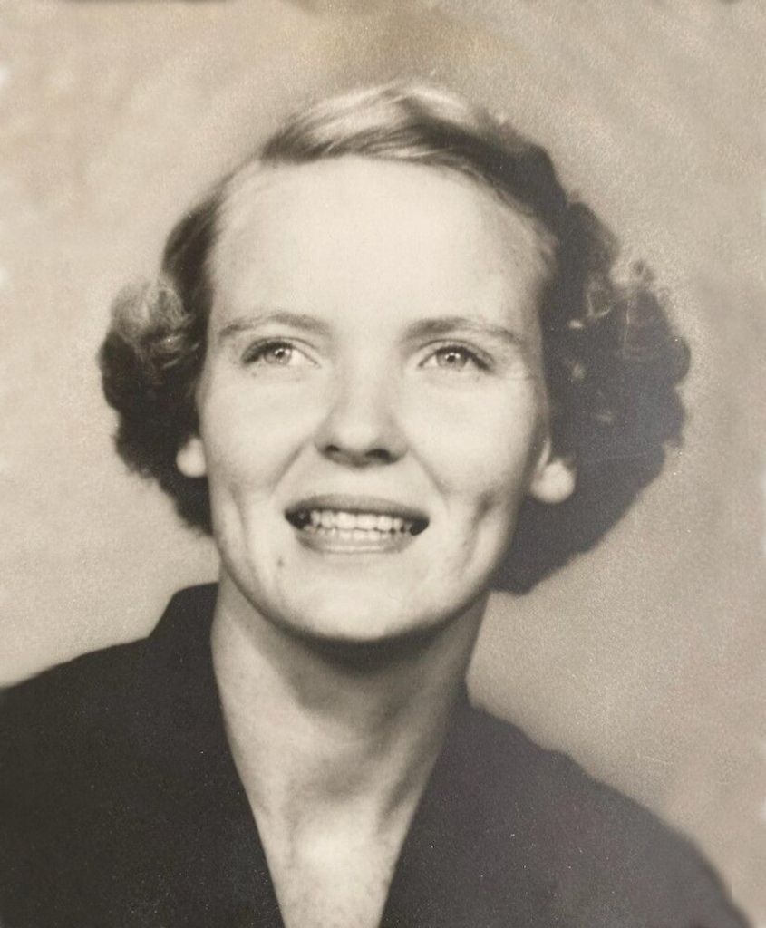 Elizabeth  Jewell  Krieger Profile Photo