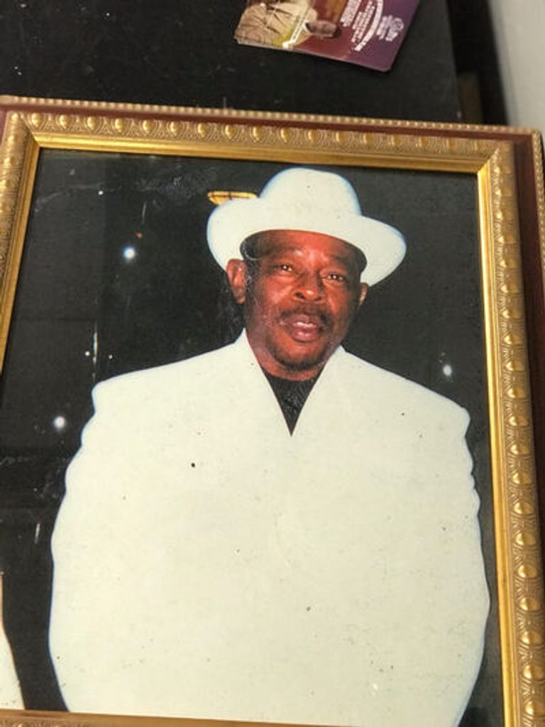Thomas Ayers Profile Photo