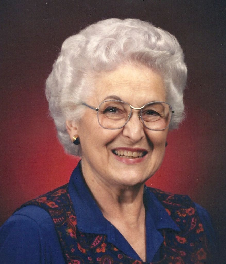 Lola Fischer Profile Photo