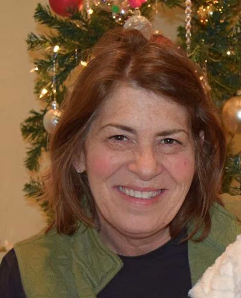 Charlotte Hiott Profile Photo