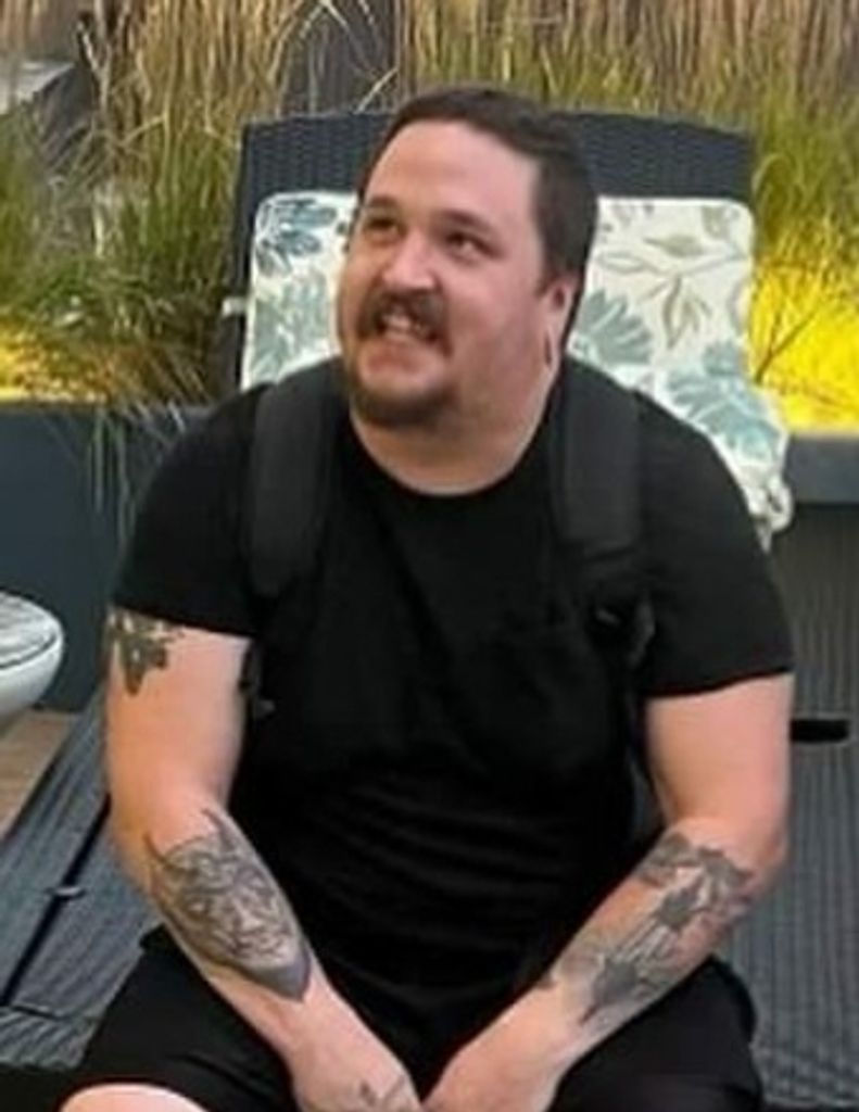 Dustin  Hunter Colvin