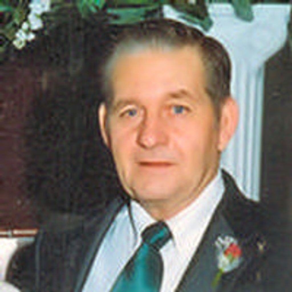 Waymon D Hall