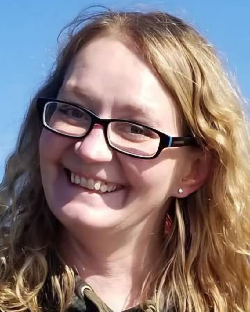 Lindsey Nicole Davis Profile Photo