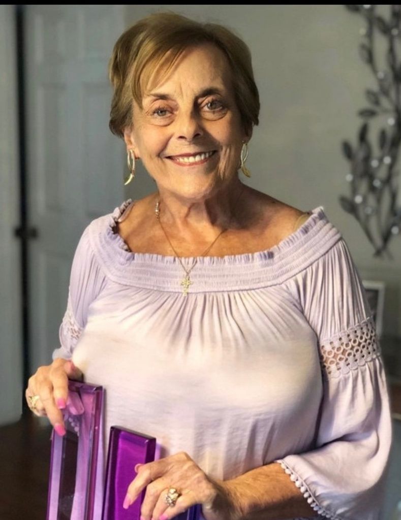 Carol J. (Mcknight)  Coalmer