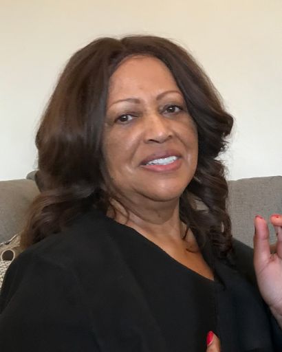 Maybelline Robinson Profile Photo
