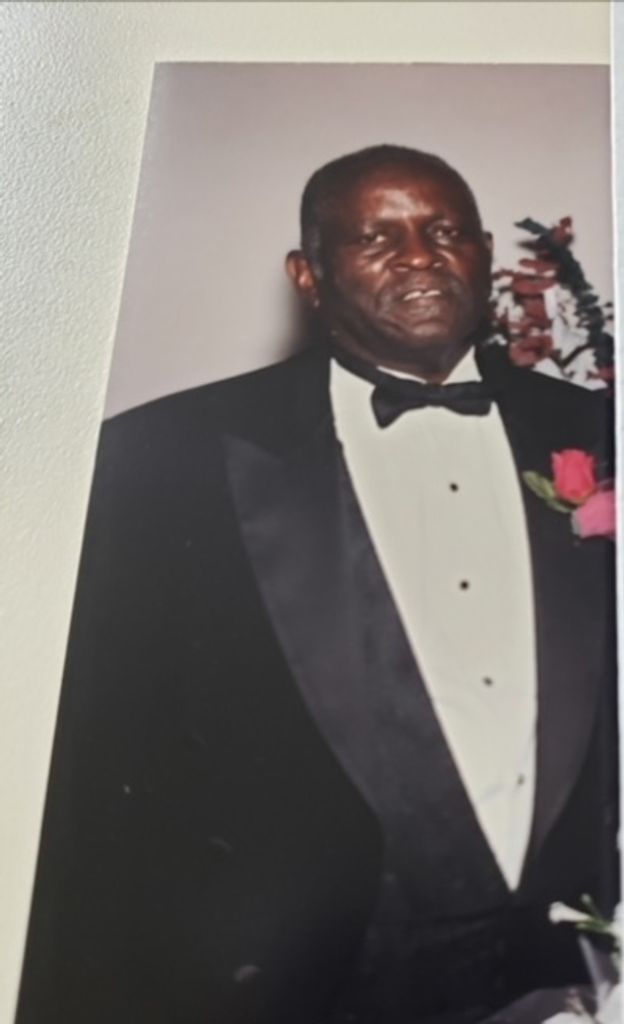 Charlie Robinson Profile Photo