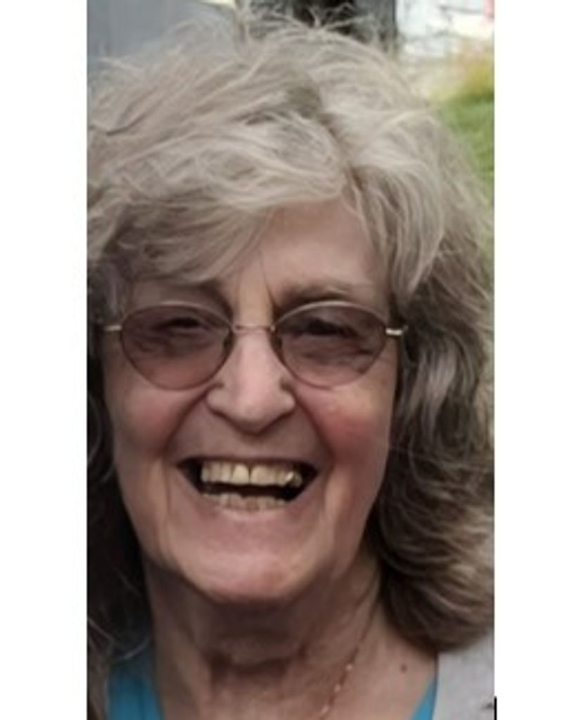 Devera Gruber Profile Photo