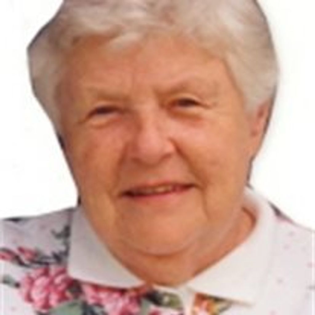 S Pauline 'Polly' Praskiewicz