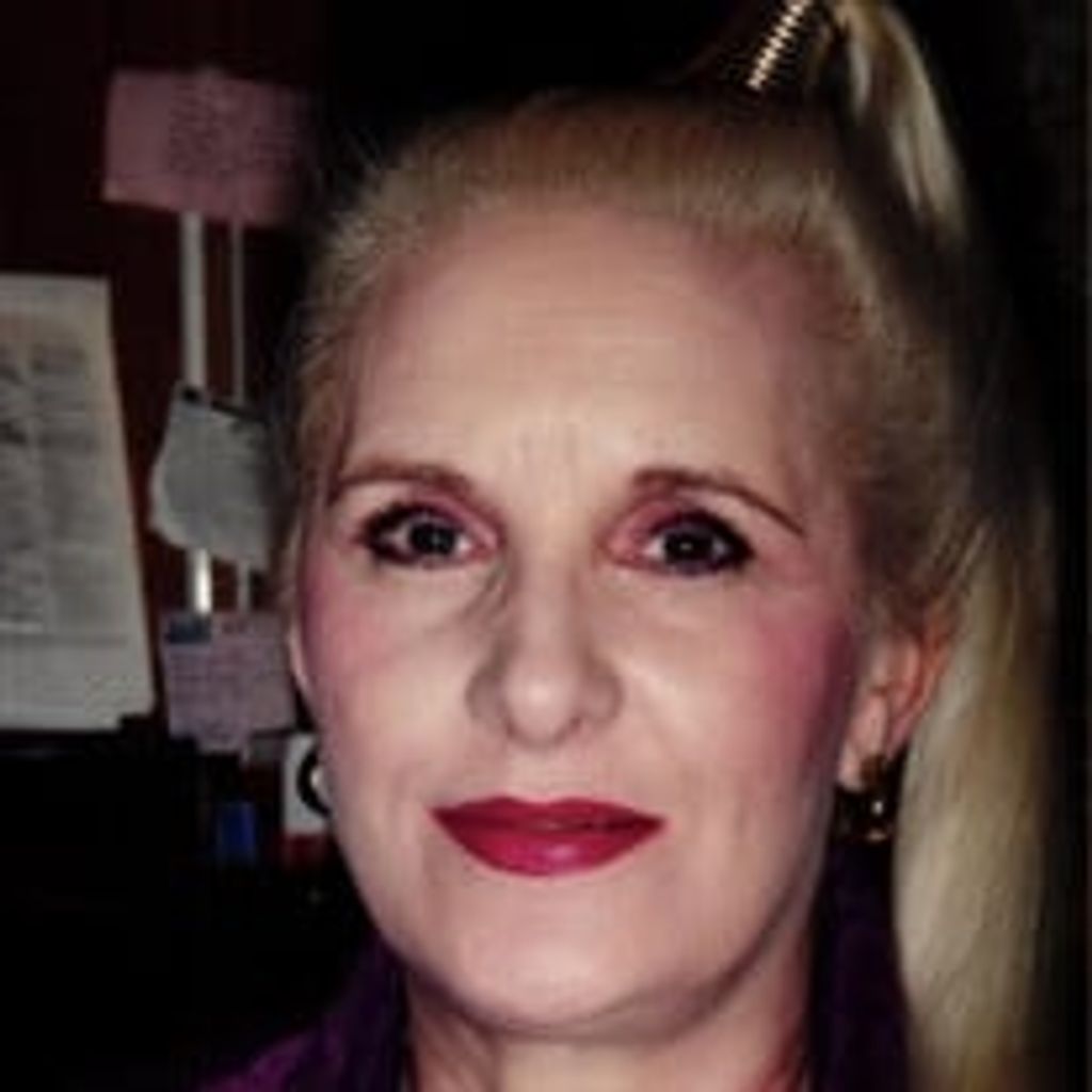 Joan Shirley Alba
