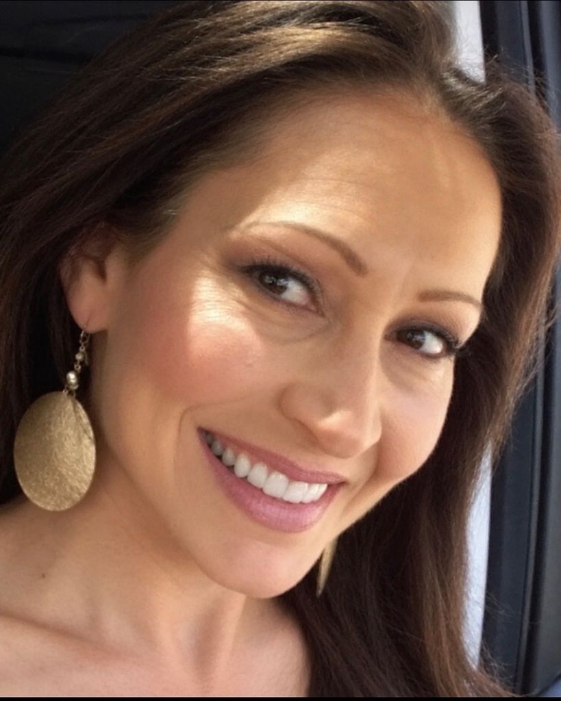 Maria F. Santos Profile Photo