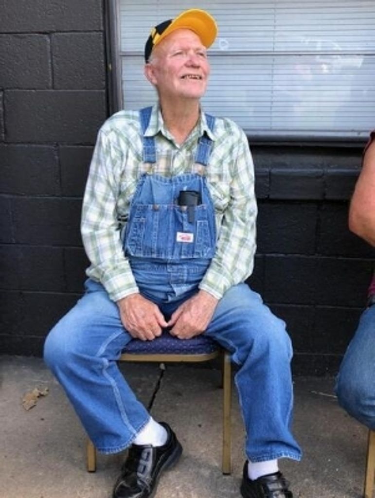 Johnny Loyd Profile Photo