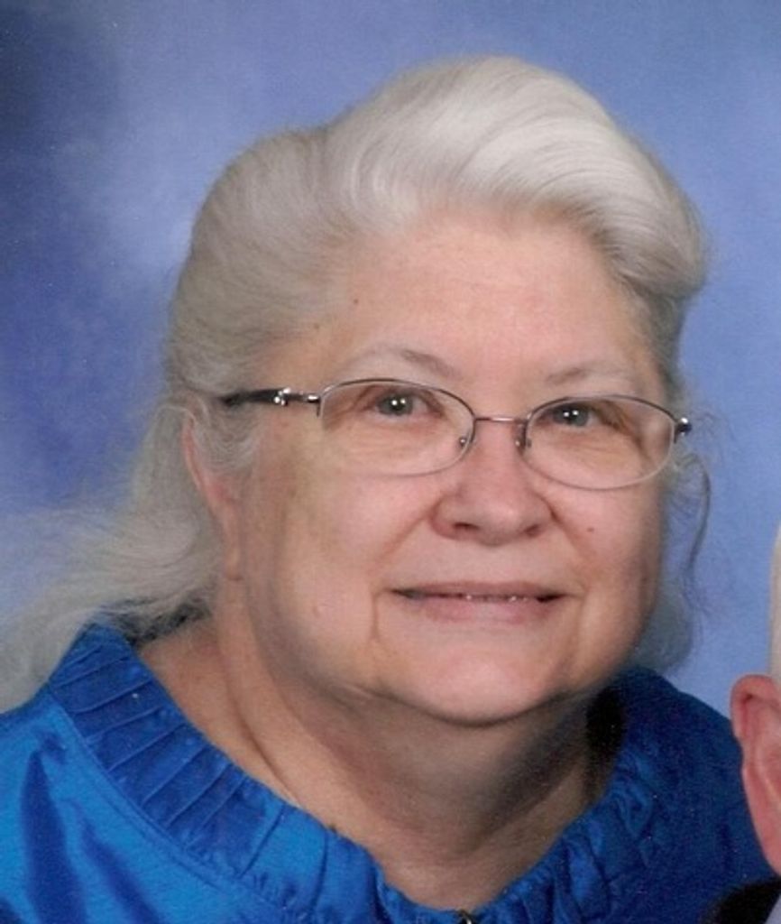 Carolyn Hayes Hutchinson