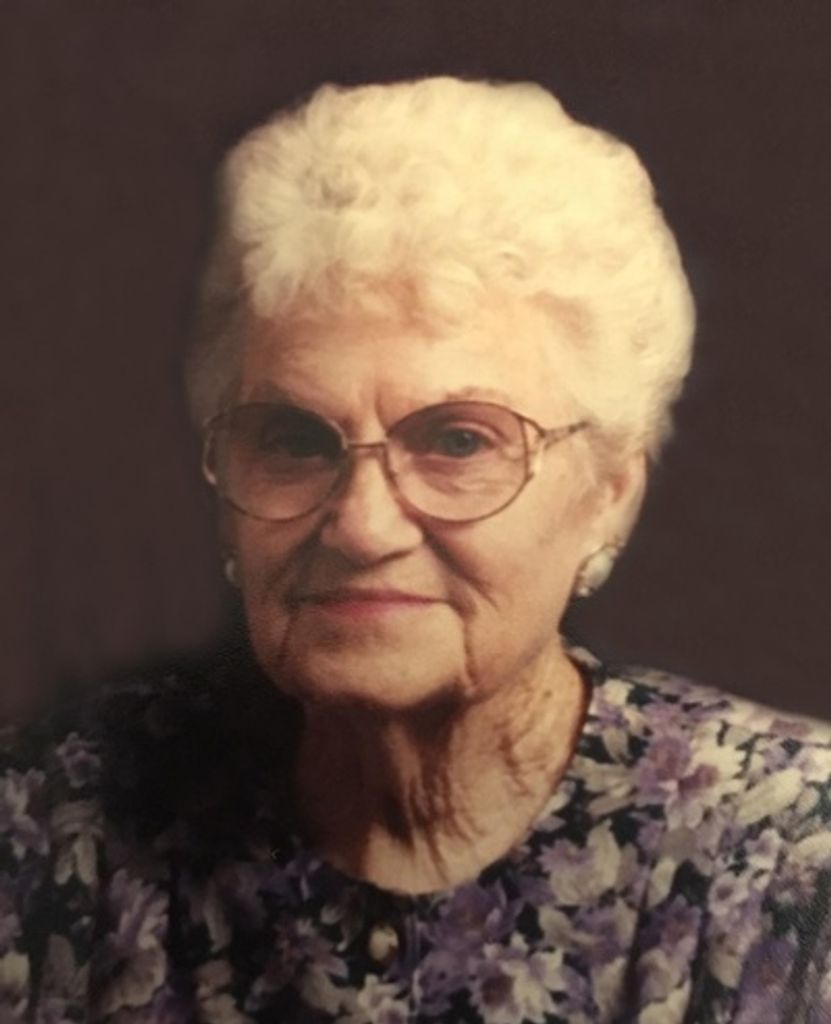 Dessie Euvena Hintergardt Profile Photo