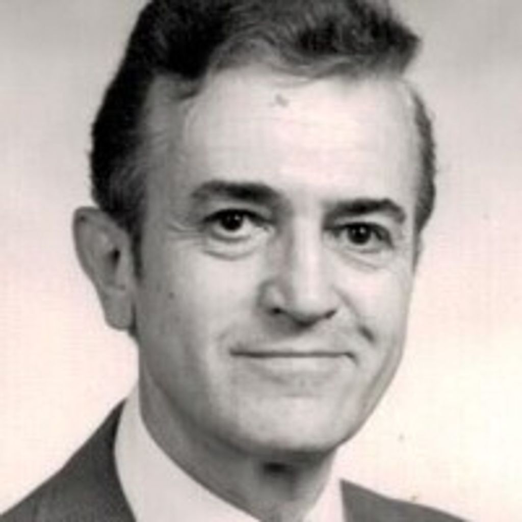 Peter J Deluccia