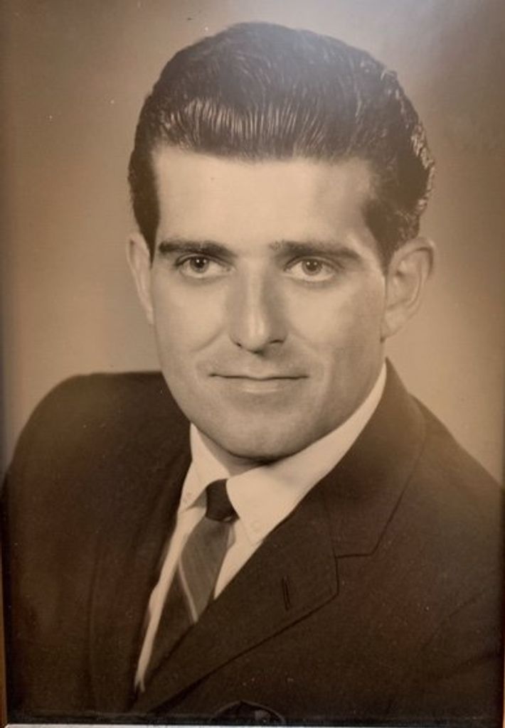 Thomas Edward Calderone Profile Photo