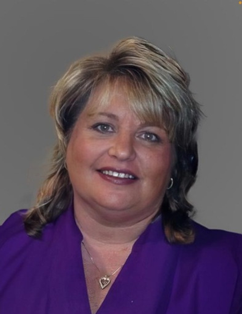 Holly Marie Watson Profile Photo