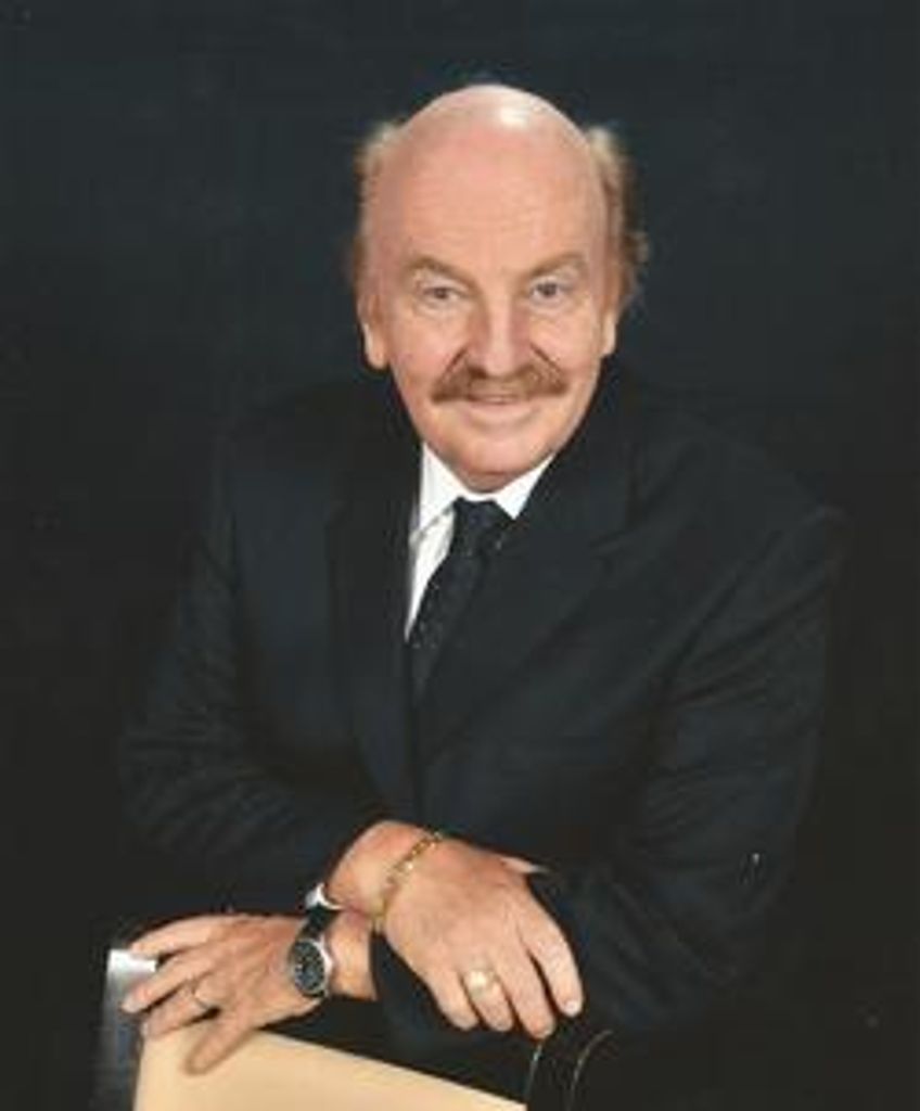 Richard "Loren" Davis