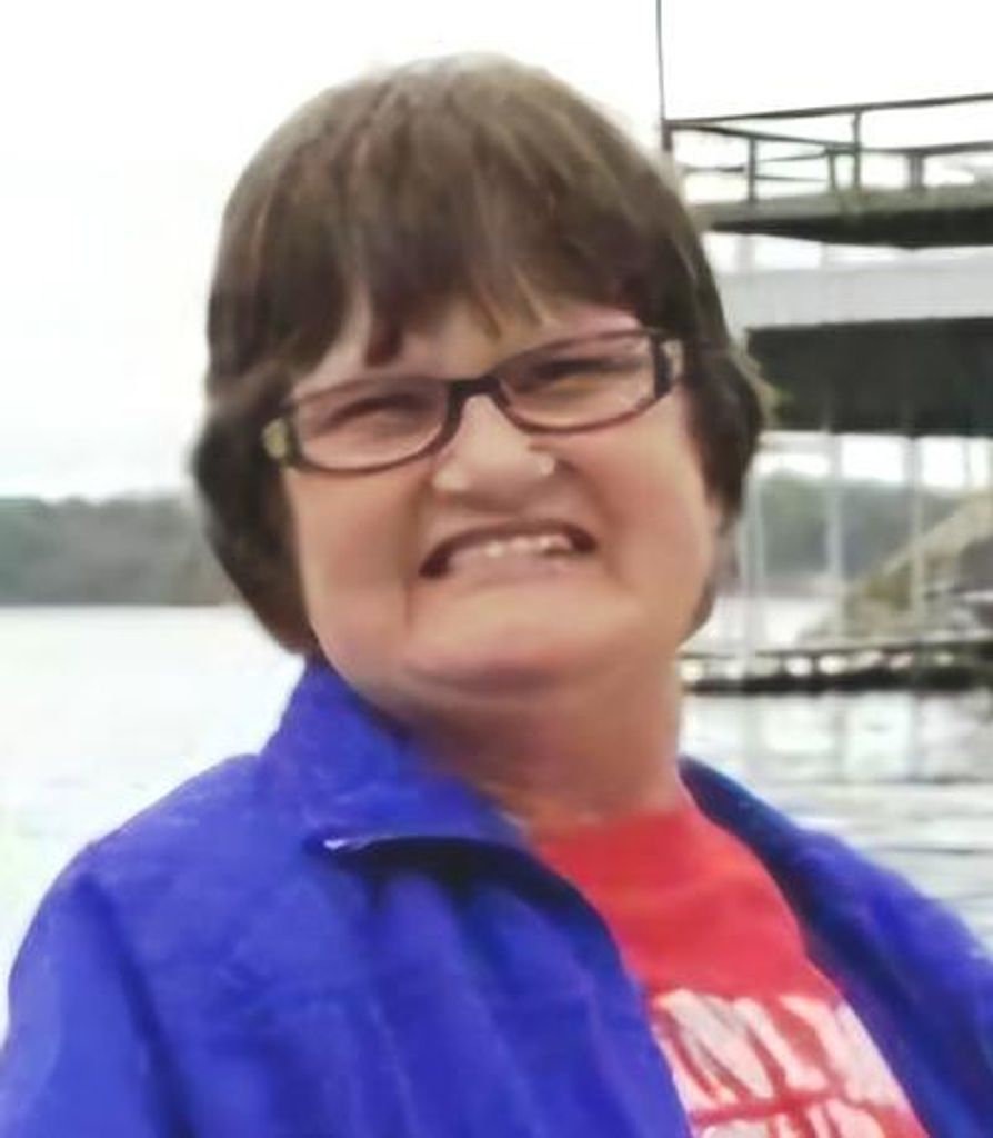 Carolyn "Sissy" June Manninger