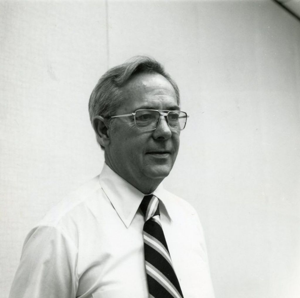 John R Roser, Sr.