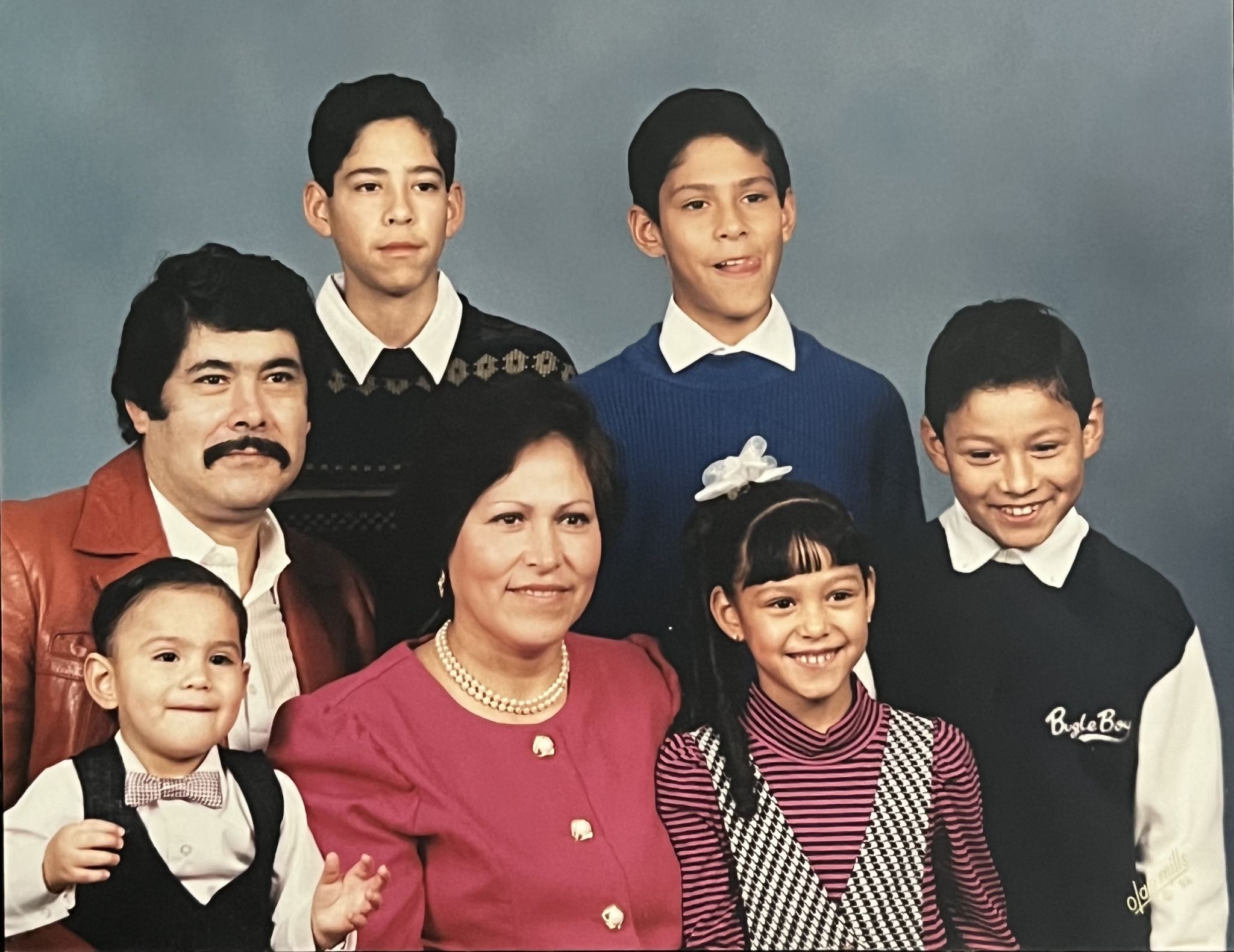 Estela Viveros photo gallery image 25 of 25