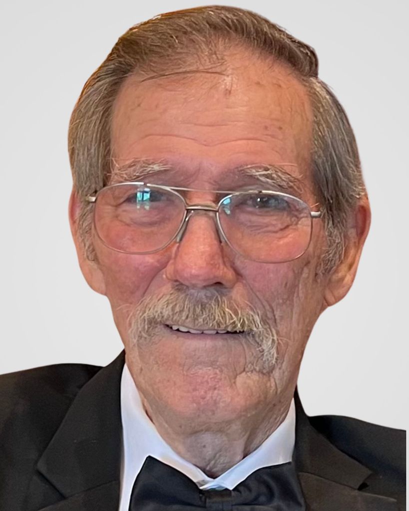 Dr. Julian Sauls Profile Photo