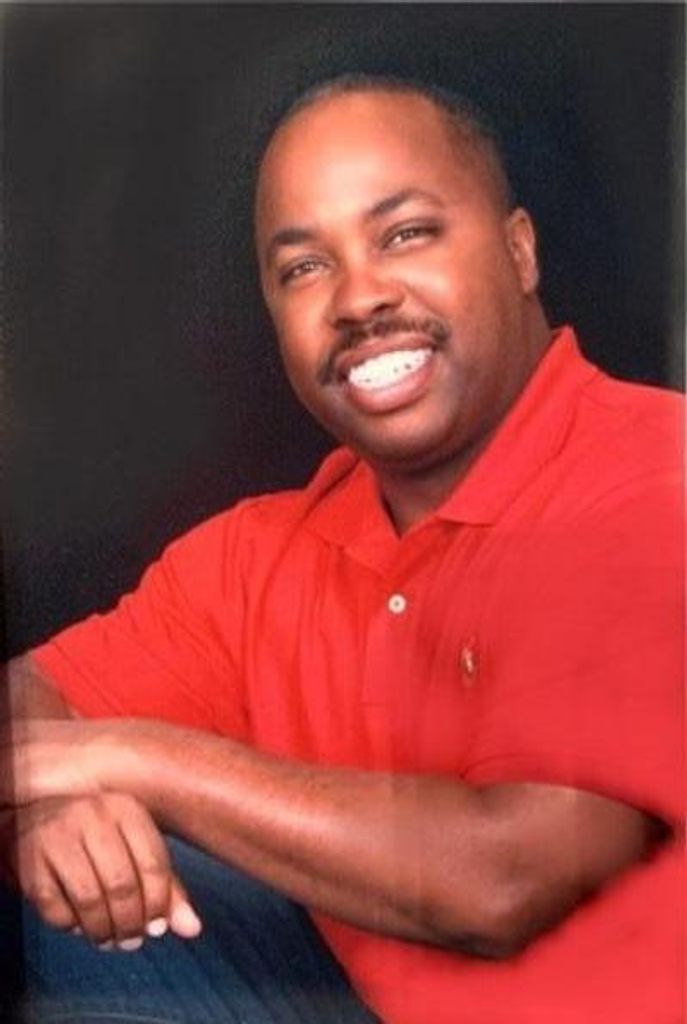 Chirstopher Thomas Raven Profile Photo