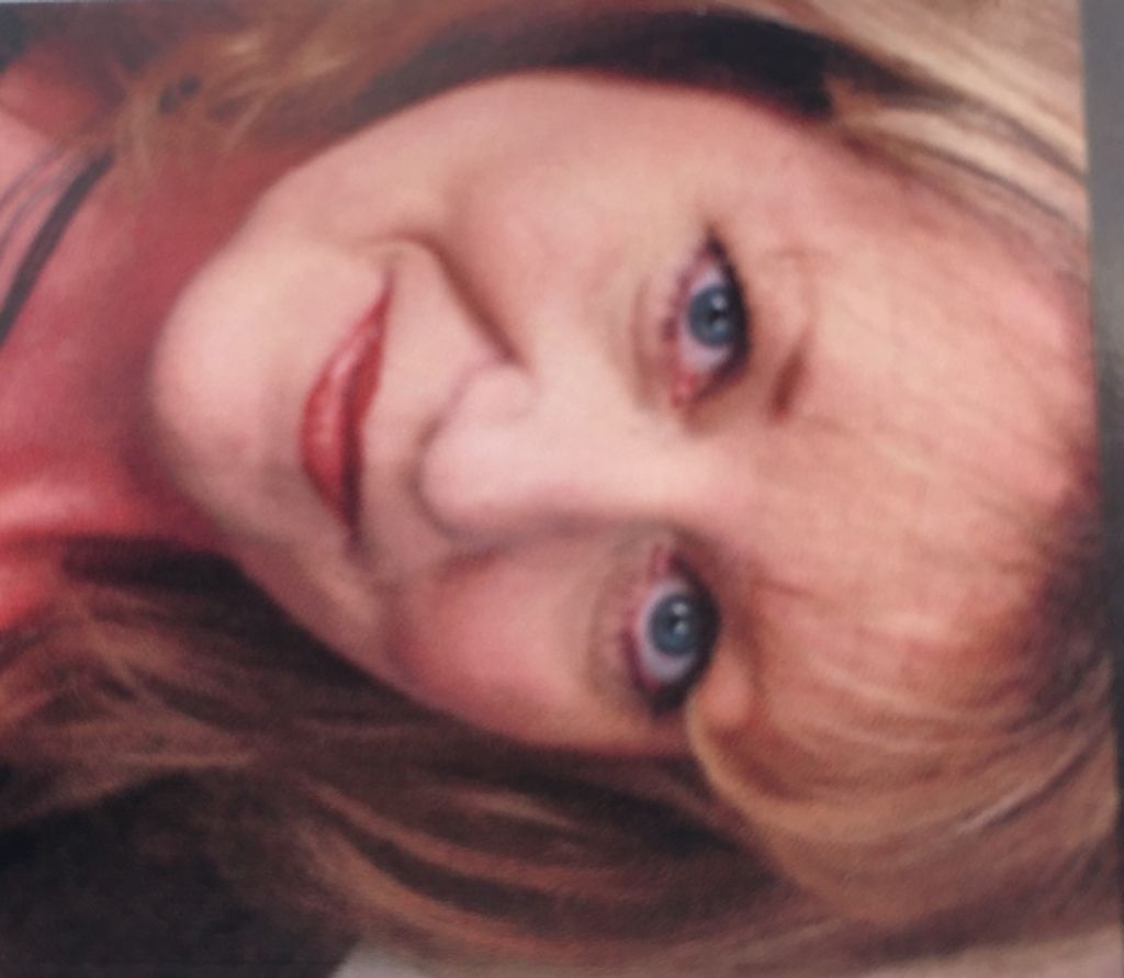 Linda (Henry)  Riederer