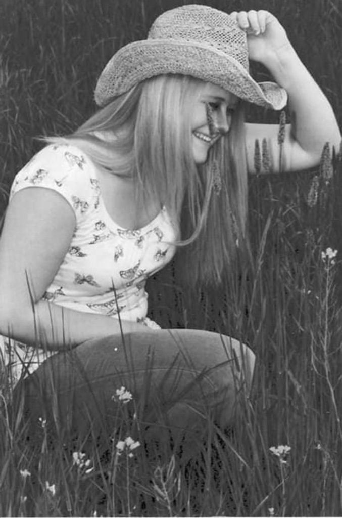 Amanda Ellen Scott Profile Photo