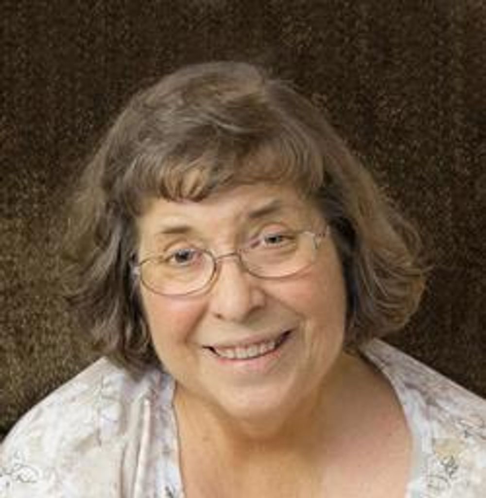 Laretta "Lori" B Chapin