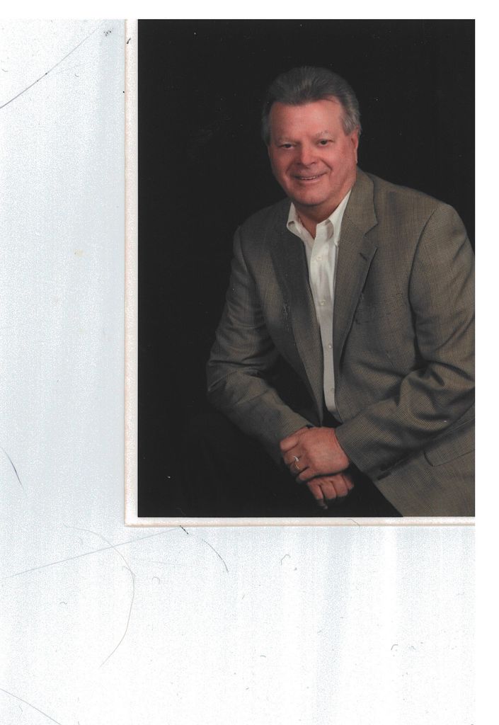 Michael John Head Profile Photo