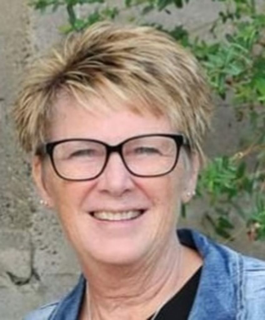 Mary Ellen "Mae" Salow Profile Photo
