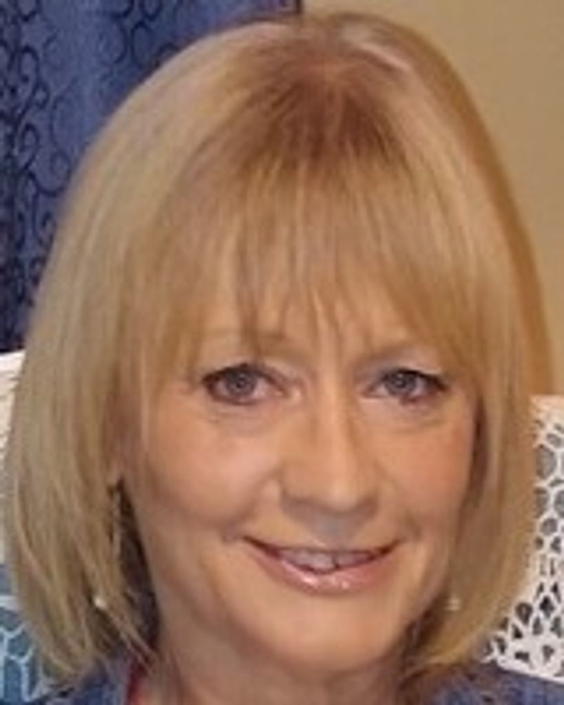 Carol Holt Profile Photo