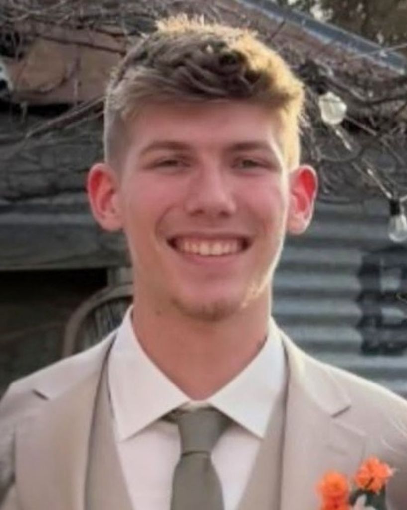 Aidan Michael Hugeback Profile Photo