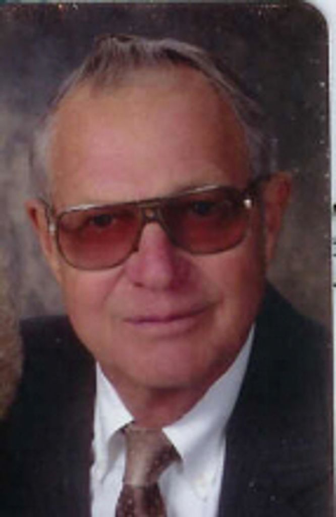 Glenn E. Straub