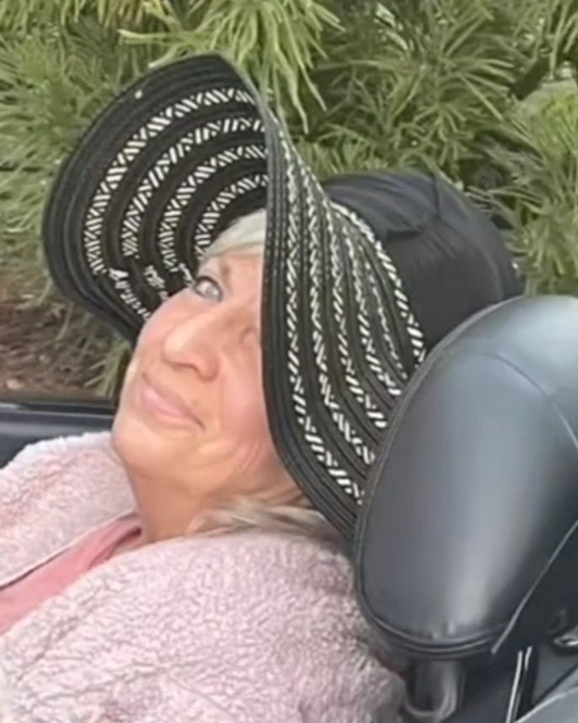 Carolyn Elliott Profile Photo