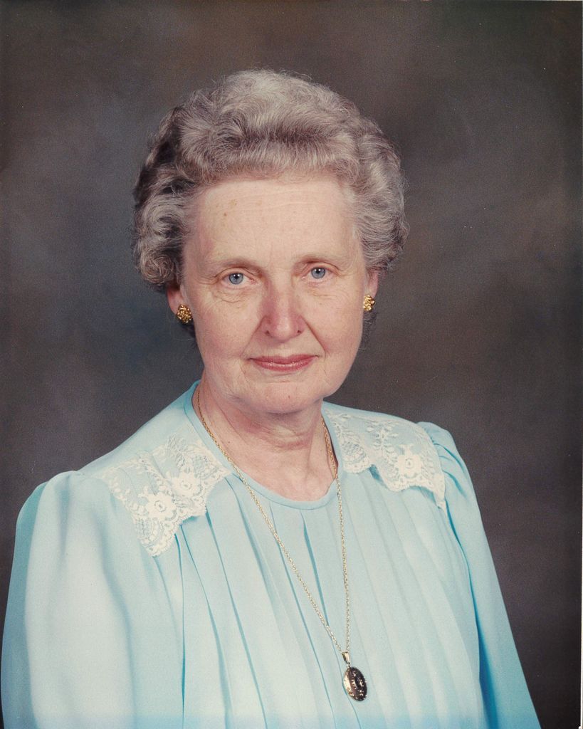 Elsie Anna Wolfe Profile Photo