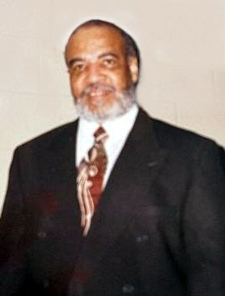 Leon "The Cap" Lavely, Jr. Profile Photo