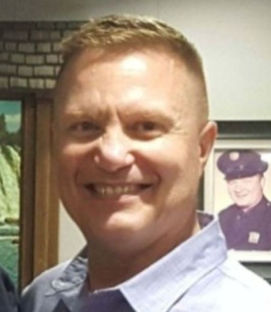 Robert Moore Profile Photo