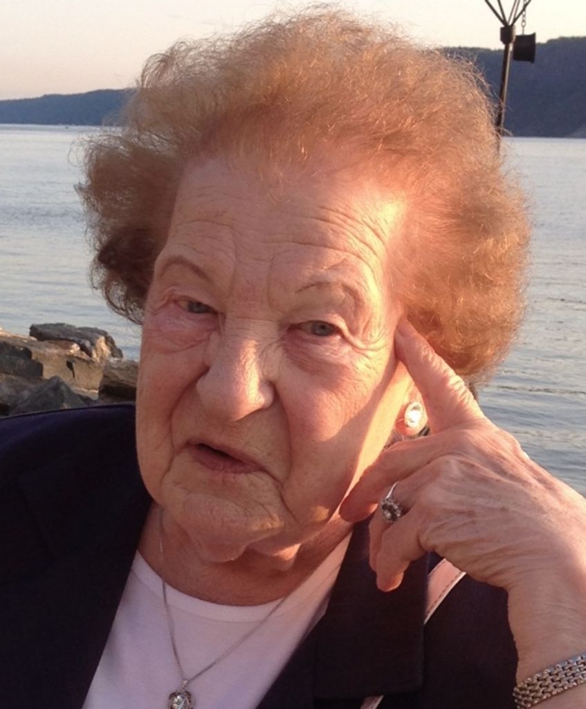 Rose Winterfeldt Profile Photo