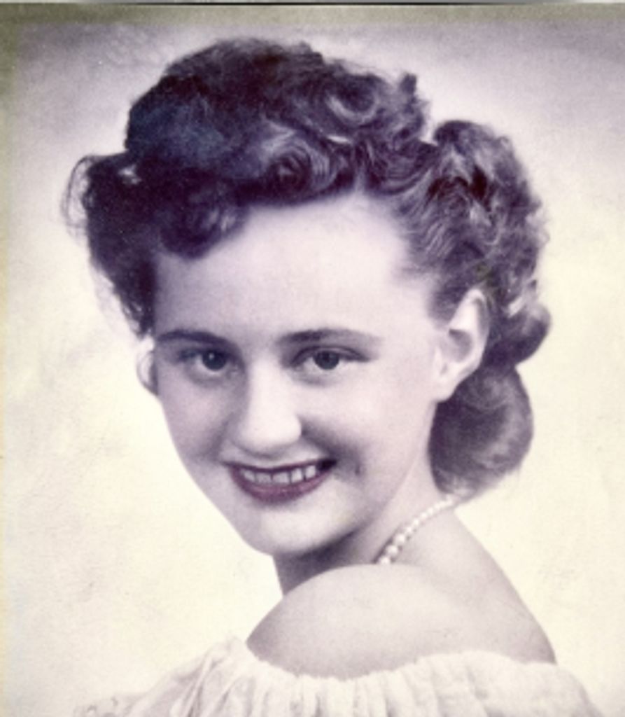 Dolores Hallett Profile Photo