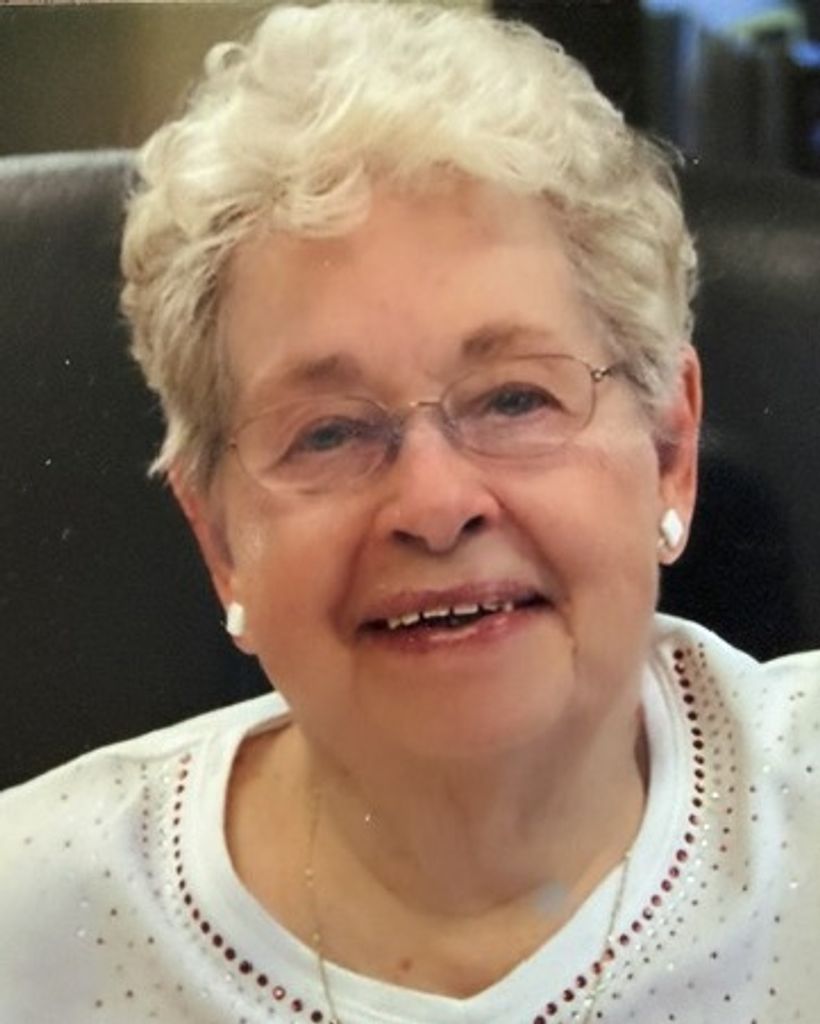 Elizabeth "Betty" Justine Strack Profile Photo