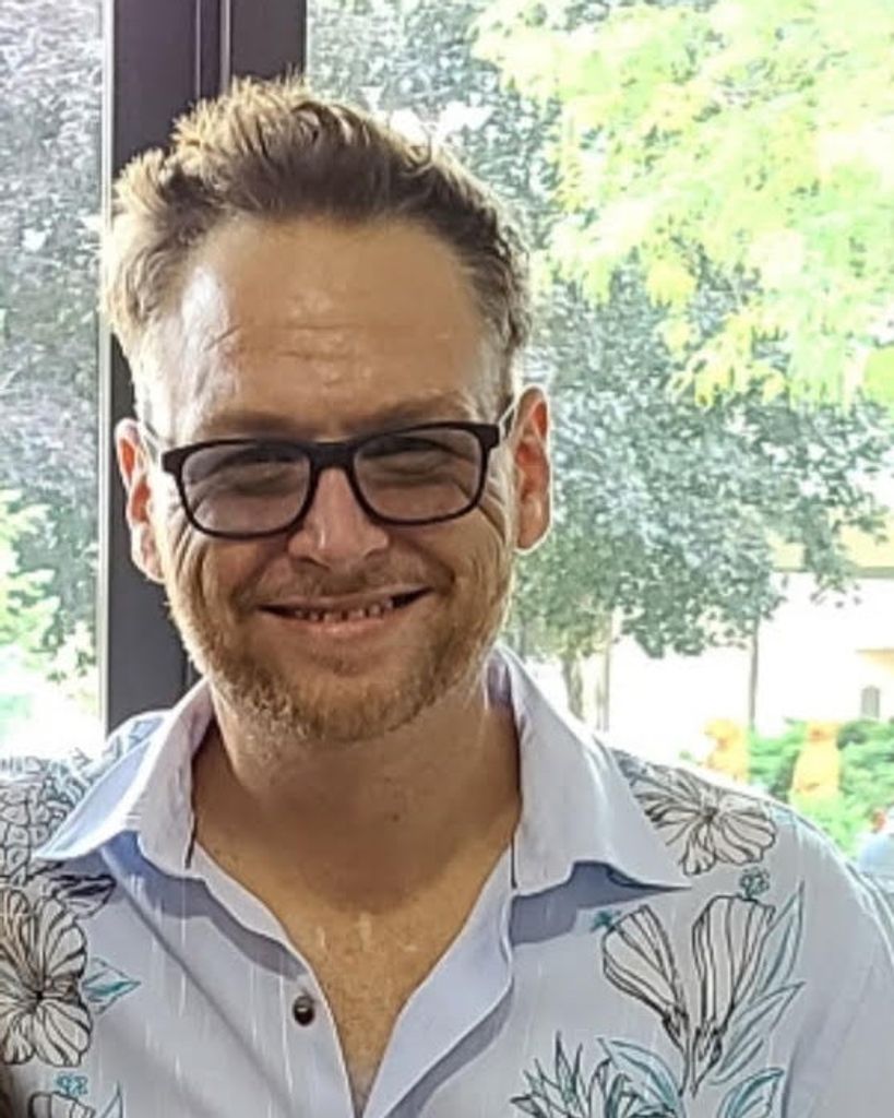 Dennis Raymond Slusarz, Jr.