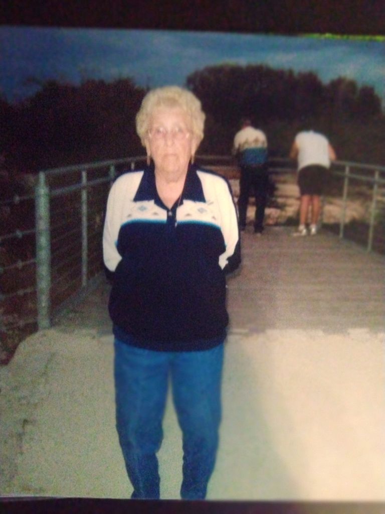 Doris (Murphy)  Dollins