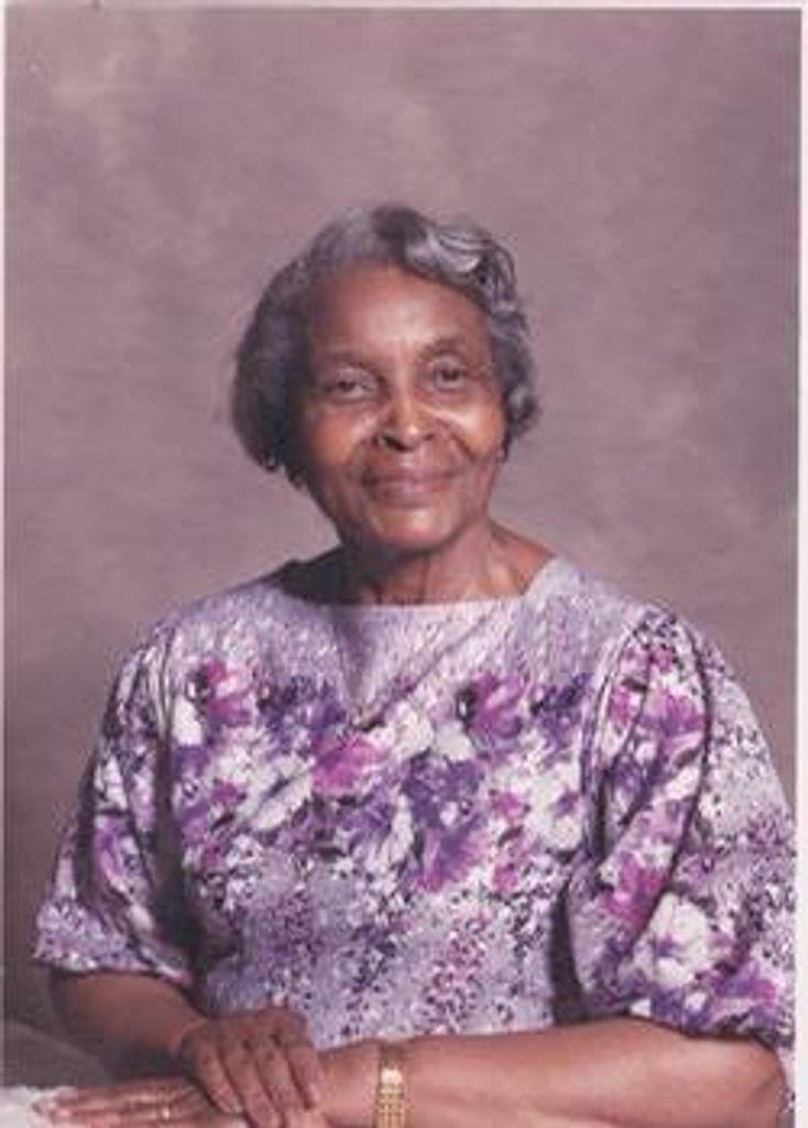 Lottie Farmer Profile Photo