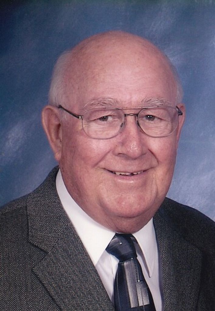 Manfred Hogg Profile Photo