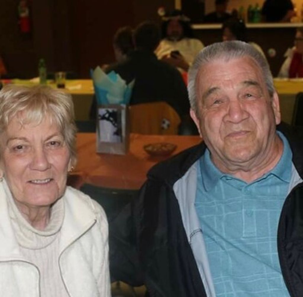 Roy & Linda Bowles Profile Photo